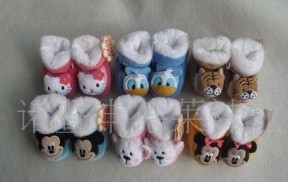 ��ͨ��ͯЬ��