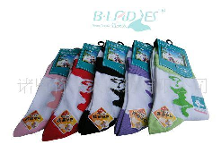 ����ά����Ů��