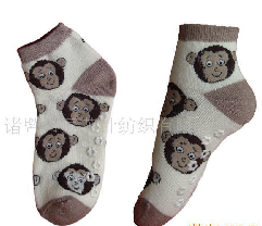 ��ͨ��ͯ����