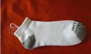 ��ɫ������