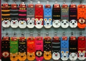 ����Ů����