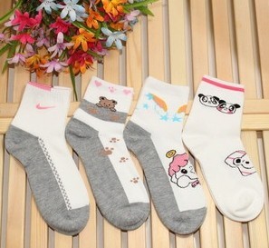 ����άŮ��