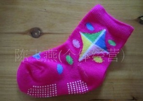 ���ʶ�ͯ��