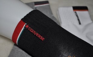 ��óԭ��CONVERSE��ʿ�����˶��� ȫ�޵��ʵ�