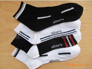 ��Ӧ��Ůʽ��ɫ�������С��˶�ʱ����֯����