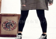 ��ɫ�����޾ŷֿ���